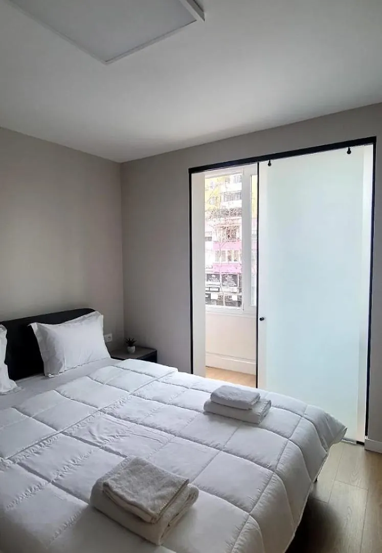 Family Apartament 21 Tiran